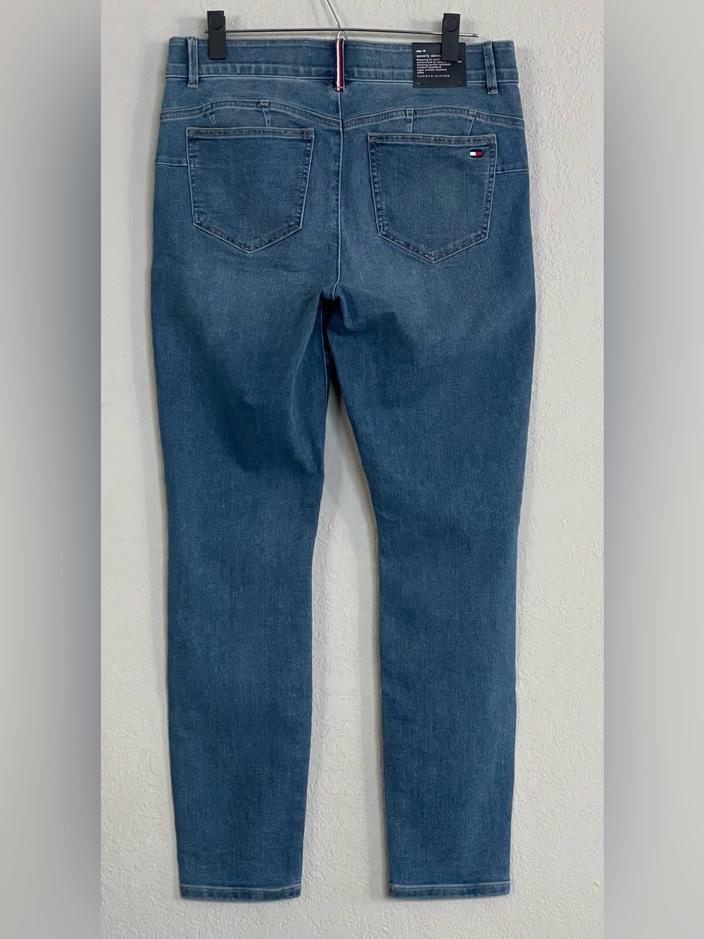 Tommy Hilfiger | Women | Waverly Skinny Ankle - Picture 2 of 10